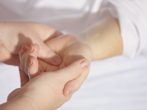 Warning Signs You May Be Suffering From Arthritis